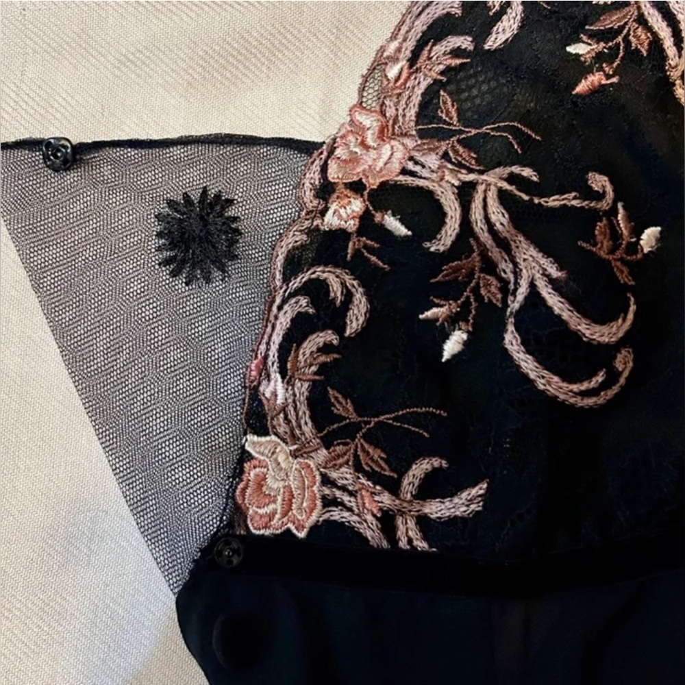 Flash Sale $189 *Excellent Condition* La Perla Si… - image 4